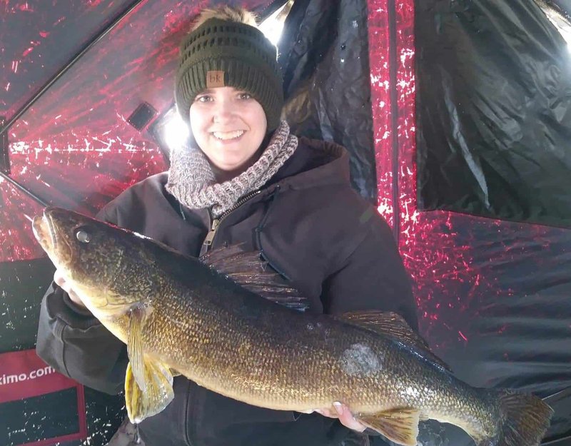 Ice Fishing in Canada: The Thrill of Catching Big Wins Online